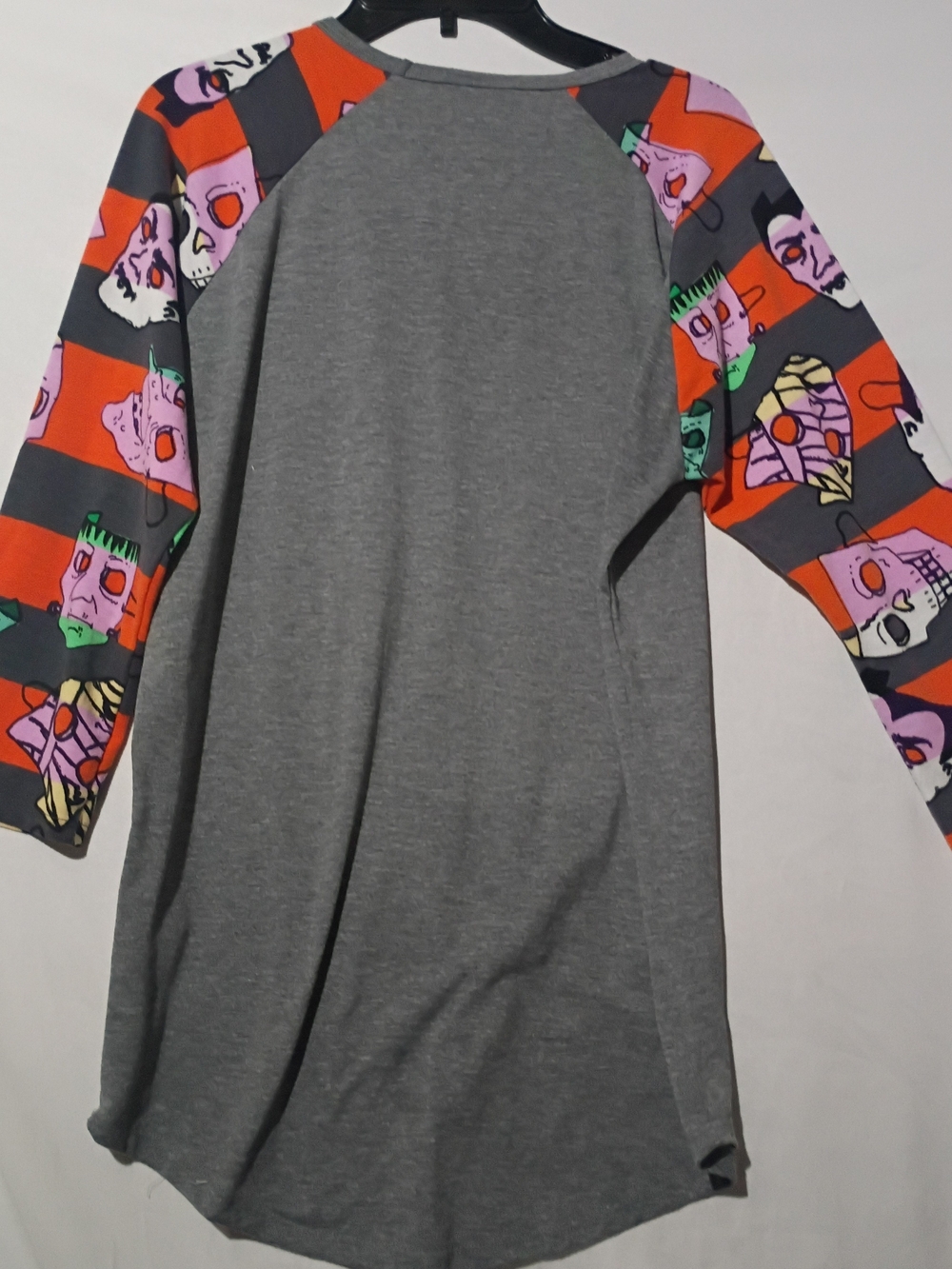 LuLaRoe Gray With Halloween Print Sleeves.. Simply Comfortable Small - Picture 2 of 6